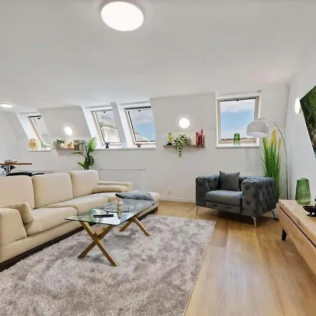 Family Hub In Centre Апартаменты