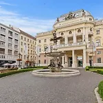 Apartman Family Hub In Centre