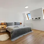 Apartman Family Hub In Centre Pozsony